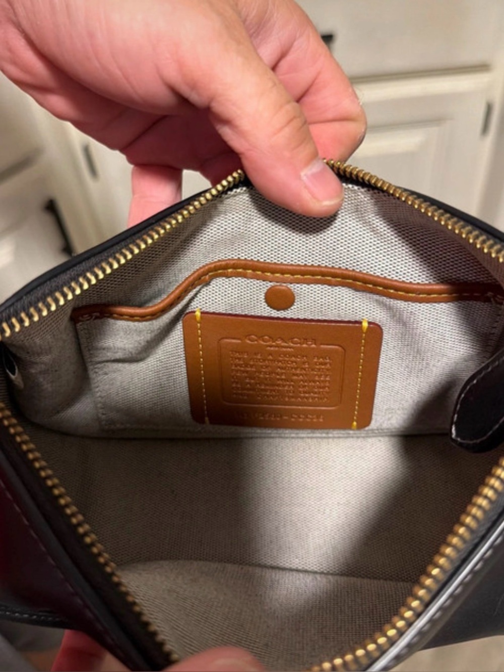 COACH Waverly bag. - Picture 11 of 12
